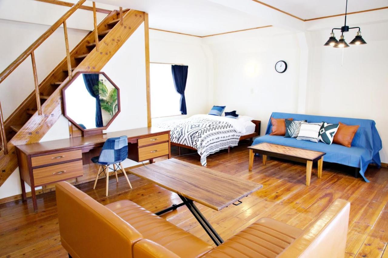 にらい恩納　一本松 Apartment Onna Exterior photo